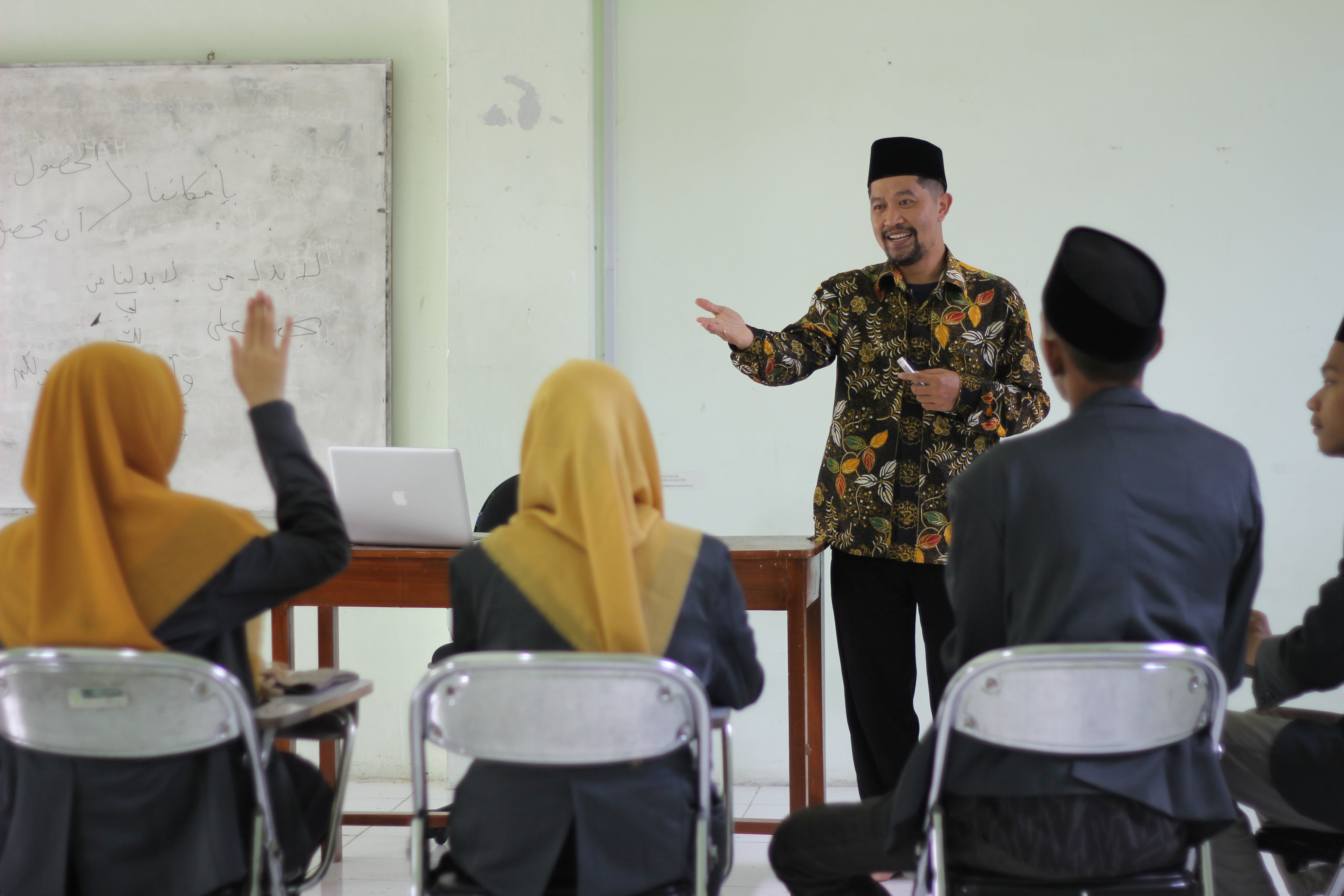 Beasiswa Kartu Indonesia Pintar Kuliah (KIPK)
